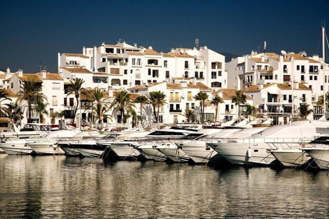 Cozy 2-Bed 2-Bathroom Apartment In Marbella Town Centre Exterior photo